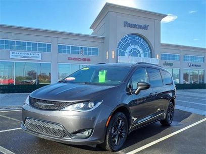 Certified 2020 Chrysler Pacifica Touring-L
