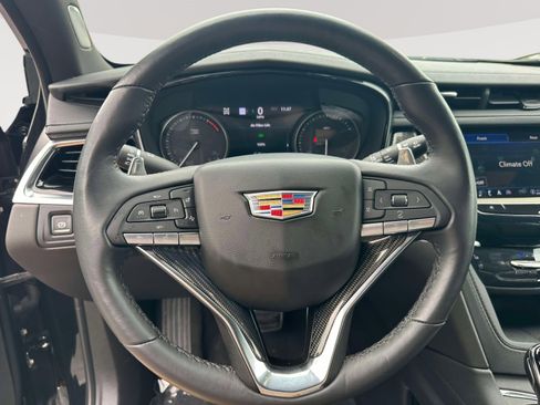 Used 2024 Cadillac XT6 Sport w/ Technology Package AWD/4WD image 15