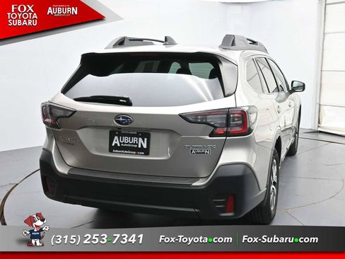 Used 2020 Subaru Outback Premium AWD/4WD image 4