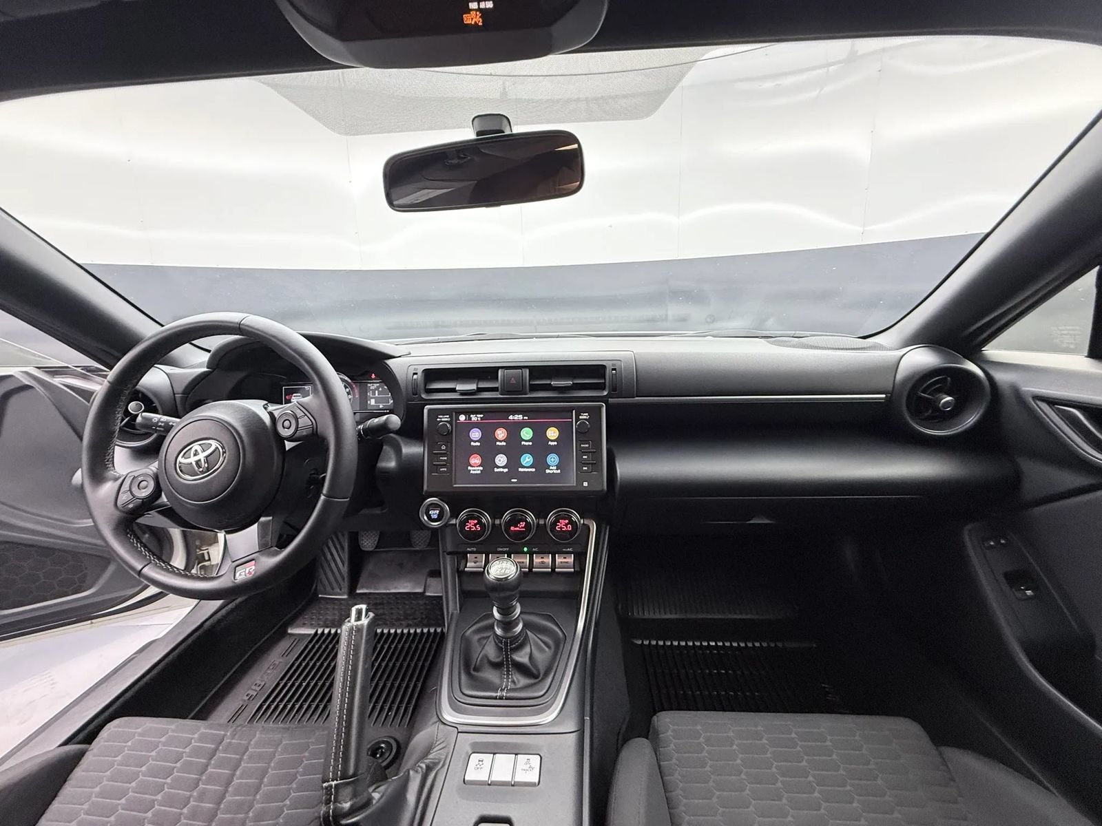 Used 2023 Toyota GR86 RWD image 32