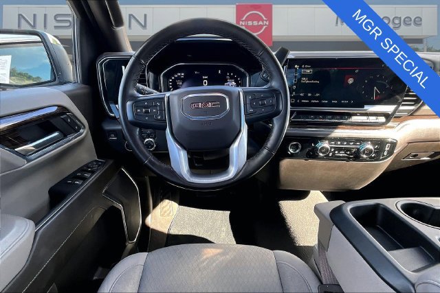 Used 2024 GMC Sierra 1500 SLE RWD image 9