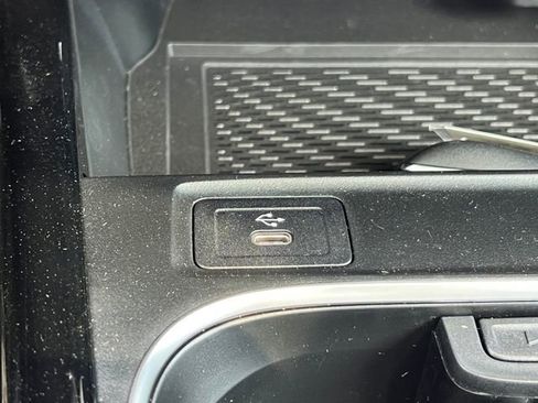 Certified 2025 Mercedes-Benz CLA 250 4MATIC image 27