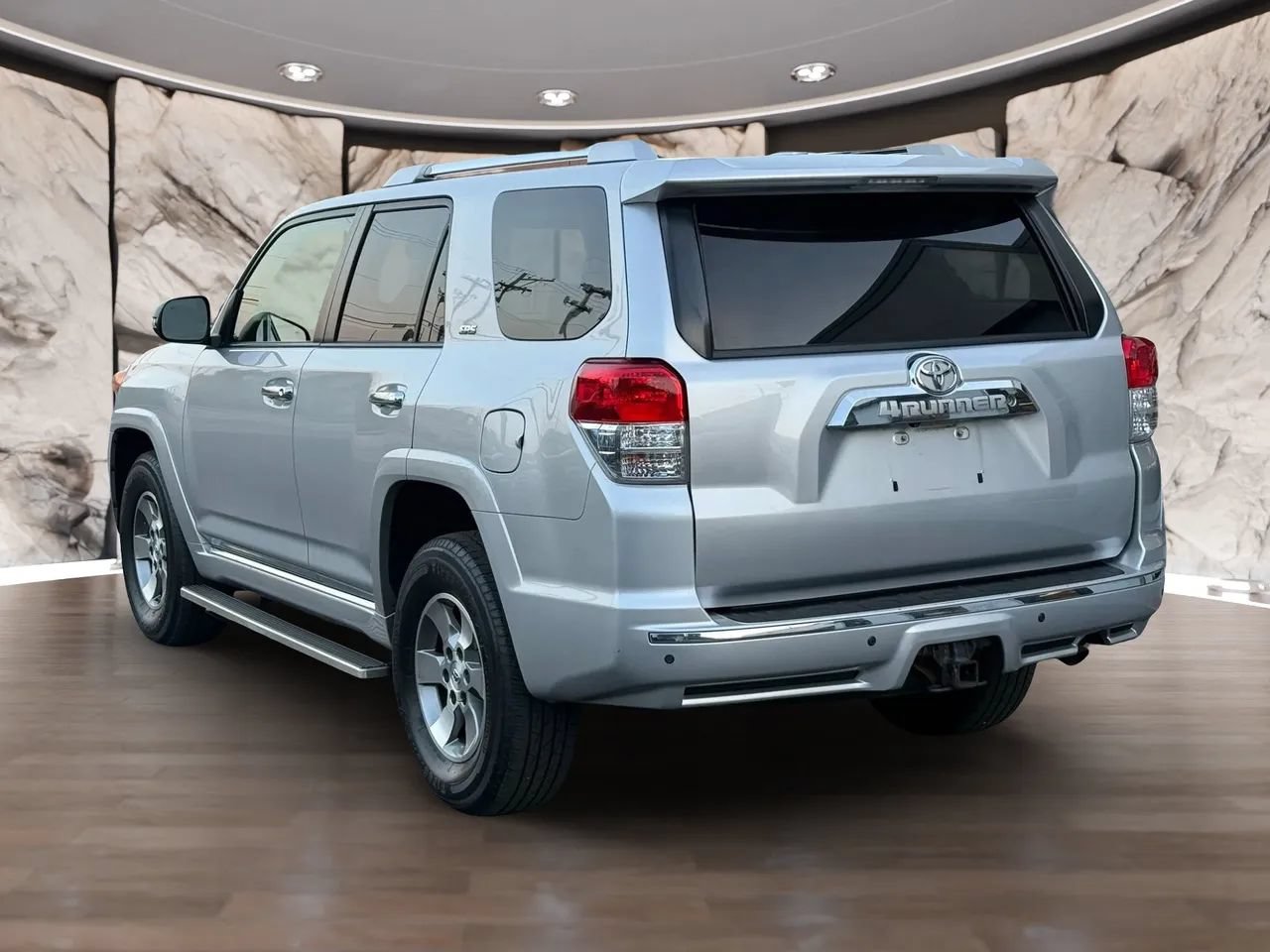 Used 2012 Toyota 4Runner SR5 w/ Convenience Pkg AWD/4WD image 5