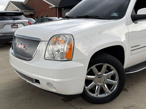 Used 2014 GMC Yukon Denali AWD/4WD image 24