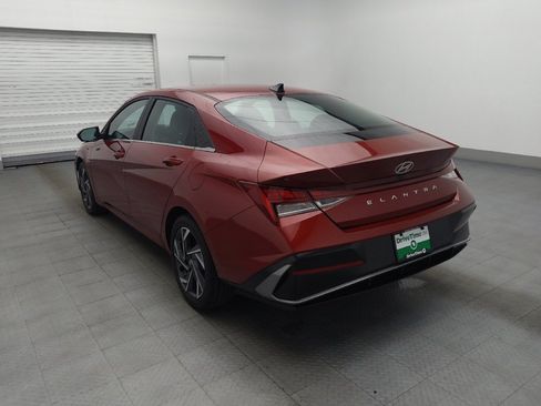 Used 2025 Hyundai Elantra SEL FWD image 5