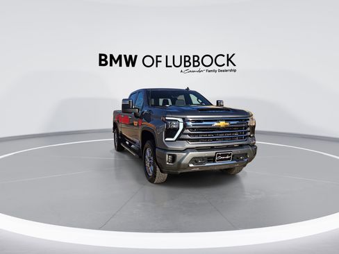 Used 2024 Chevrolet Silverado 2500 High Country w/ High Country Premium Package image 2