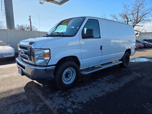Used 2014 Ford E-250 and Econoline 250 w/ Power Group image 1