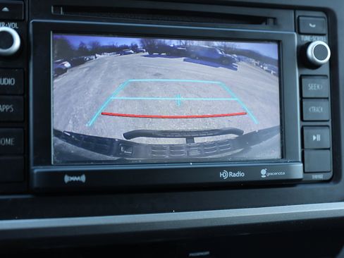 Used 2017 Toyota Tacoma SR5 w/ Tow Package image 26