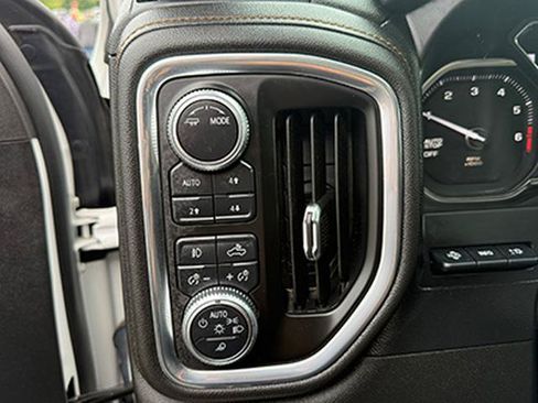 Used 2021 GMC Sierra 1500 AT4 w/ AT4 Carbonpro Edition AWD/4WD image 25
