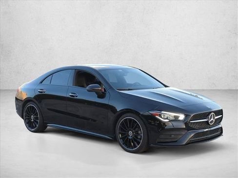 Used 2023 Mercedes-Benz CLA 250 image 3