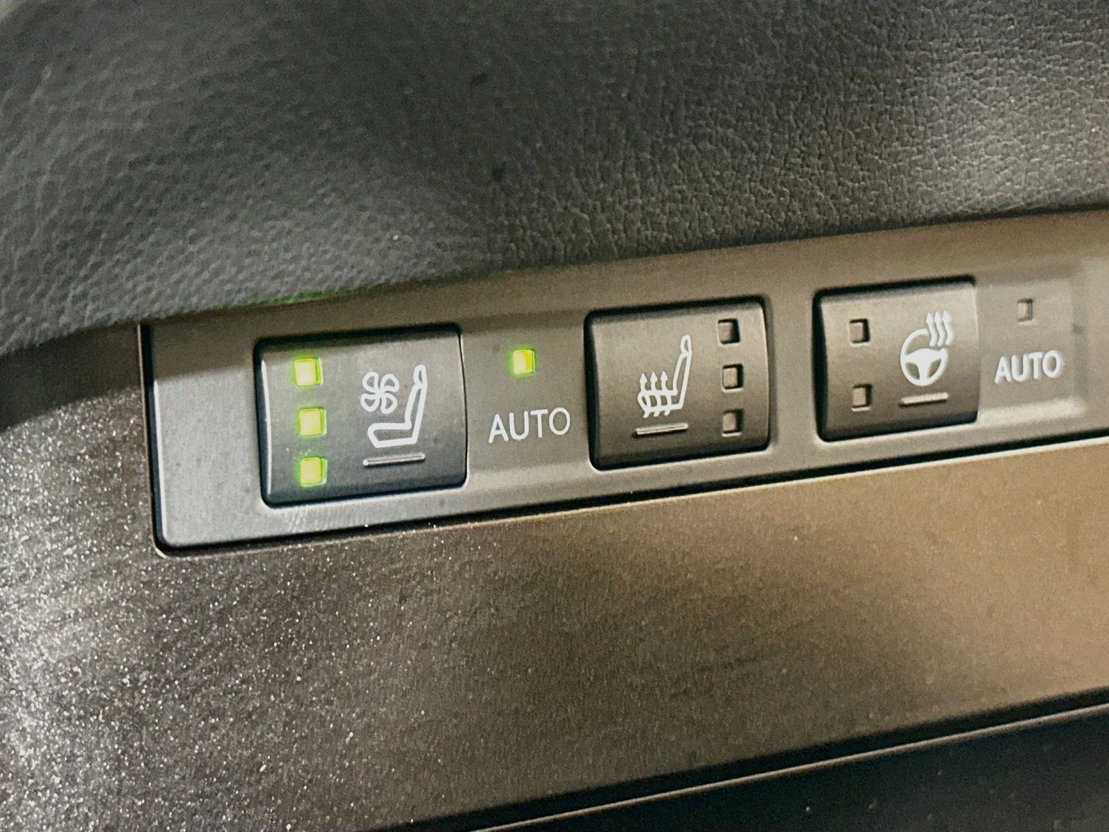 Used 2023 Lexus ES 350 w/ Premium Package FWD image 19