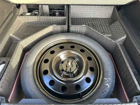 Used 2024 Ford Edge SEL image 24