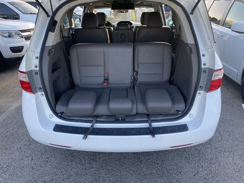 Used 2013 Honda Odyssey Touring Elite image 20