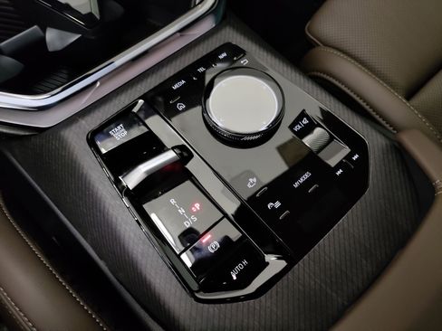 New 2026 BMW X3 xDrive30 w/ M Sport Package image 24