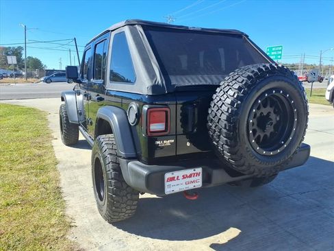 Used 2022 Jeep Wrangler Unlimited Sport image 5