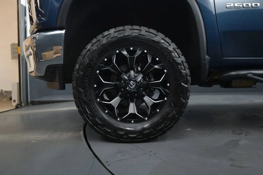 Used 2020 Chevrolet Silverado 2500 LTZ w/ Technology Package AWD/4WD image 14