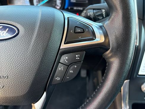 Used 2022 Ford Edge Titanium AWD/4WD image 33