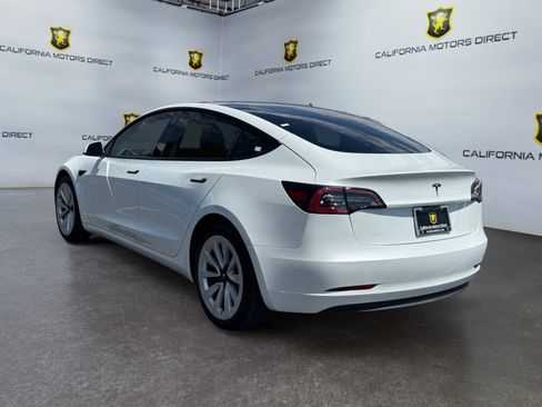 Used 2023 Tesla Model 3 Standard Range RWD image 3