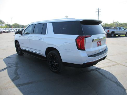 Certified 2023 GMC Yukon XL SLT AWD/4WD image 9