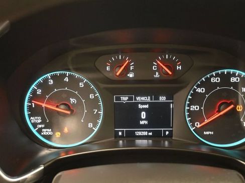 Used 2019 Chevrolet Equinox LS w/ LS Convenience Package FWD image 9