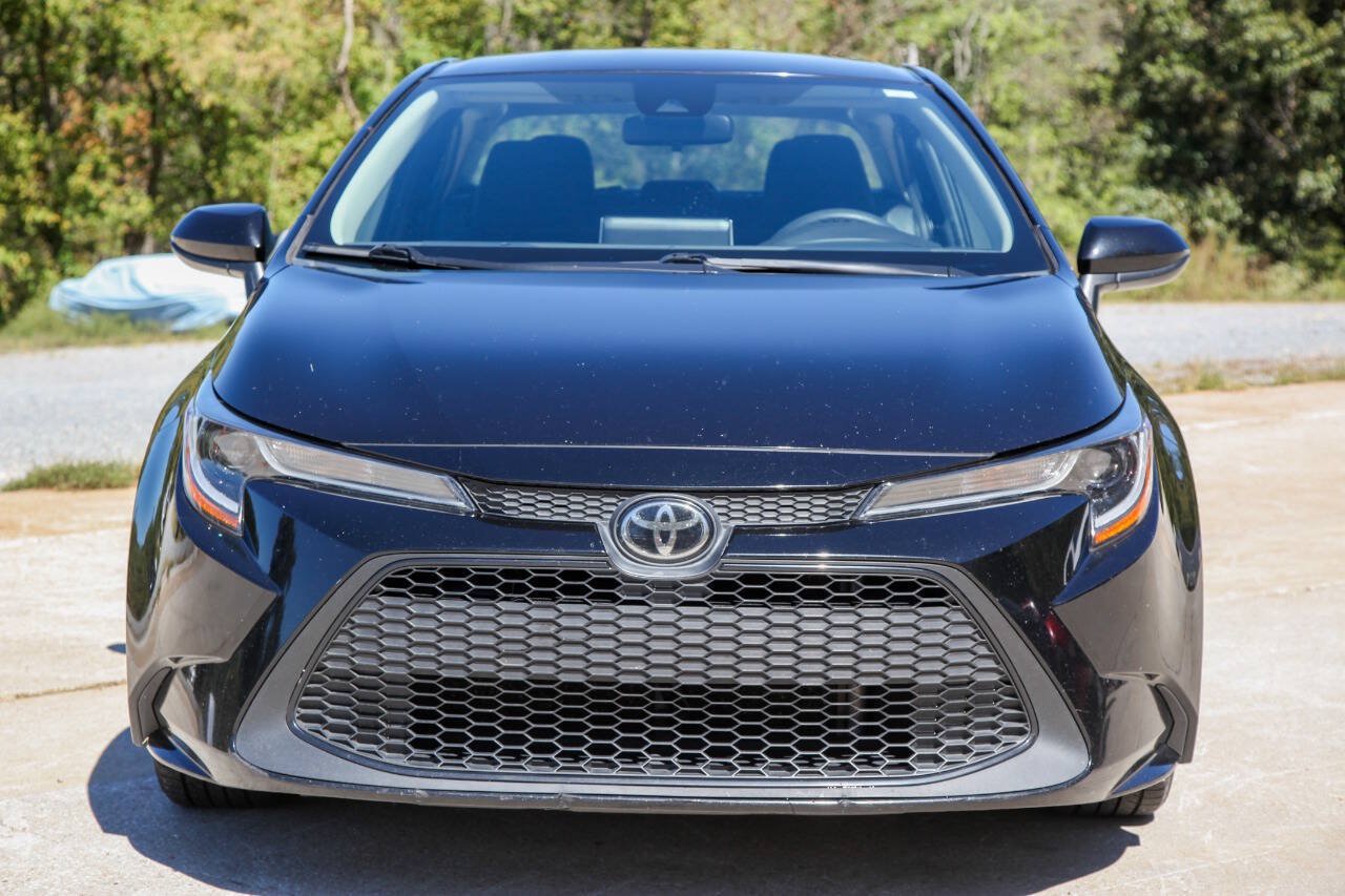 Used 2021 Toyota Corolla LE FWD image 3