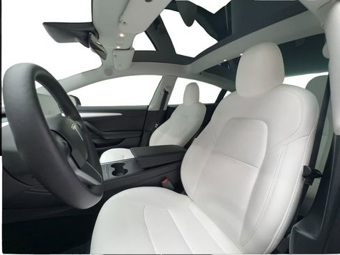 Used 2023 Tesla Model 3 Standard Range RWD image 17