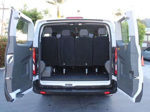 Used 2023 Ford Transit 350 XLT image 36