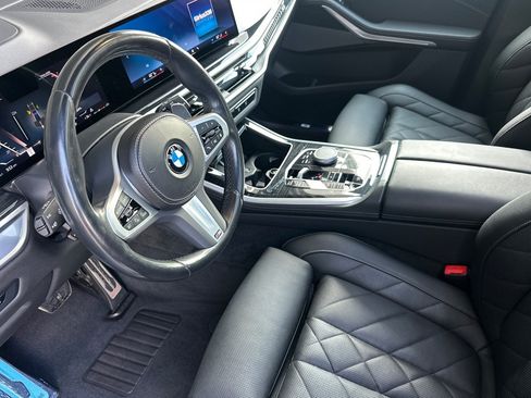 Used 2024 BMW X5 sDrive40i w/ M Sport Package RWD image 9