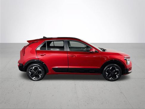 Certified 2023 Kia Niro Wind FWD image 6