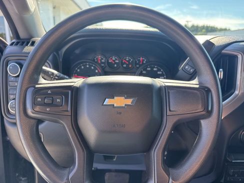 Used 2020 Chevrolet Silverado 2500 Custom w/ Custom Value Package image 22
