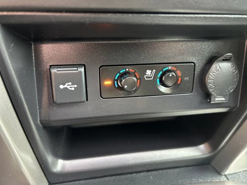 Certified 2022 Toyota 4Runner Limited AWD/4WD image 33
