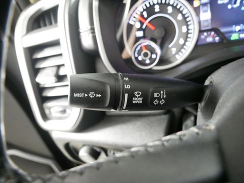 Used 2019 RAM 1500 Laramie image 31