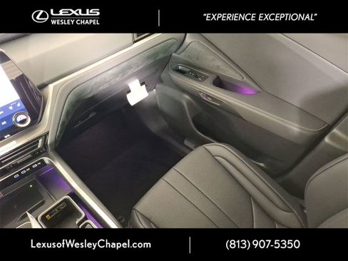 New 2026 Lexus TX 500h AWD image 15