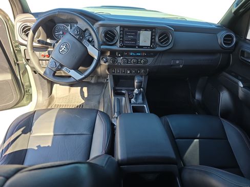 Used 2021 Toyota Tacoma TRD Pro AWD/4WD image 9