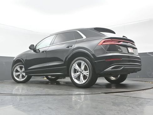 Used 2022 Audi Q8 Premium Plus w/ Premium Plus Package AWD/4WD image 31