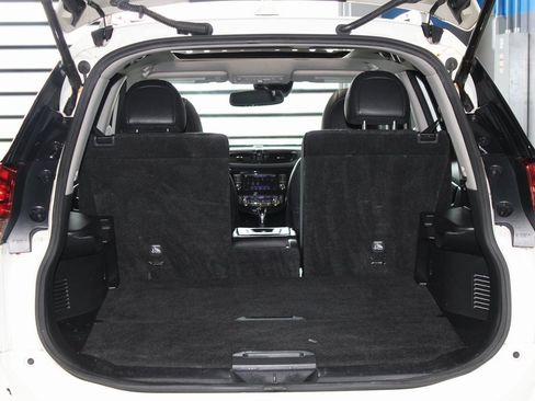 Used 2019 Nissan Rogue SL image 41