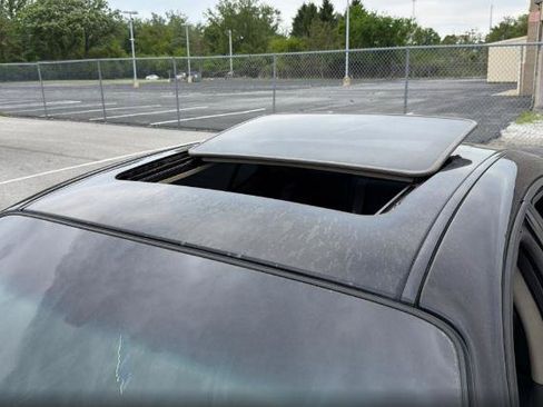 Used 2004 Pontiac Grand Prix GT2 w/ Leather Trim Pkg FWD image 12