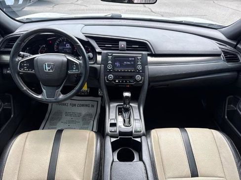 Used 2018 Honda Civic Sport image 10
