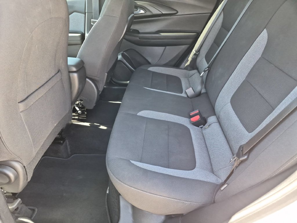 Used 2025 Chevrolet TrailBlazer LT AWD/4WD image 26