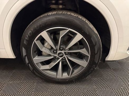 Used 2022 Audi Q5 2.0T Premium w/ Convenience Package image 23