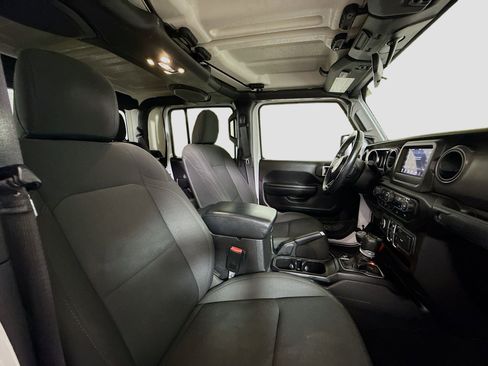 Used 2021 Jeep Gladiator Sport image 29