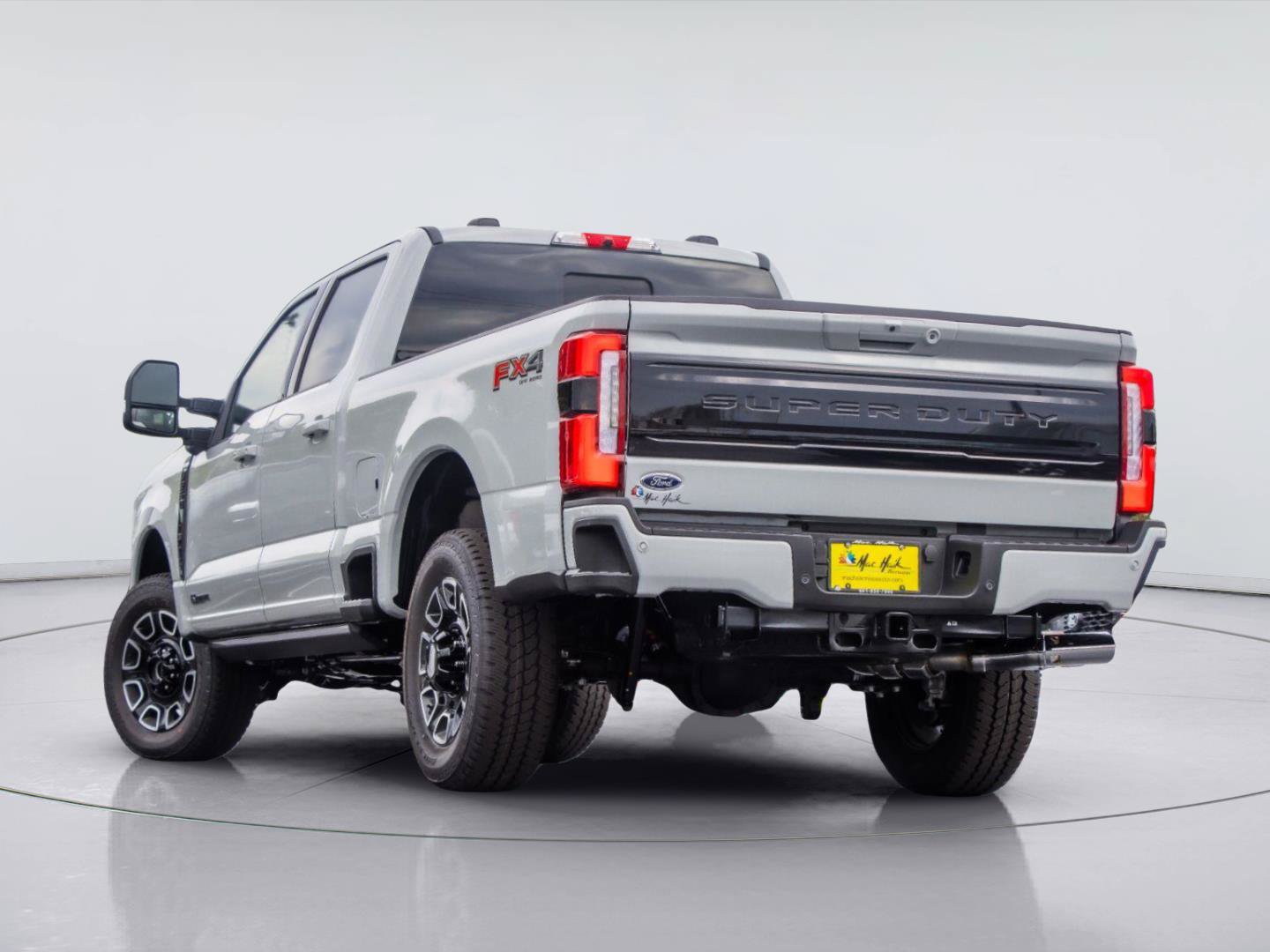 Used 2026 Ford F250 Platinum w/ FX4 Off-Road Package AWD/4WD image 5