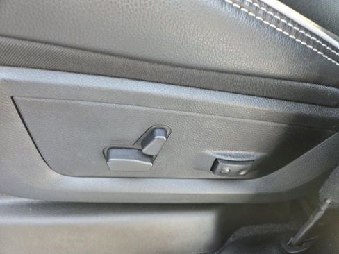 Used 2025 RAM 2500 Laramie AWD/4WD image 11
