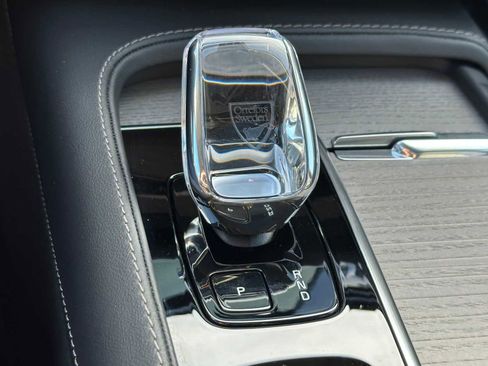 Used 2025 Volvo XC90 B6 Ultra w/ Protection Package image 39