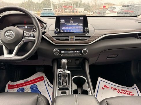 Certified 2021 Nissan Altima 2.5 Platinum image 28