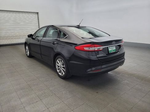 Used 2017 Ford Fusion SE image 5