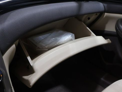 Used 2015 Chevrolet Malibu LT image 25