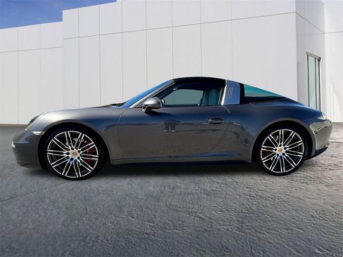 Used 2015 Porsche 911 Targa 4S image 2
