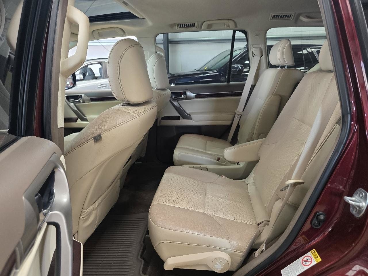 Used 2017 Lexus GX 460 Premium AWD/4WD image 18