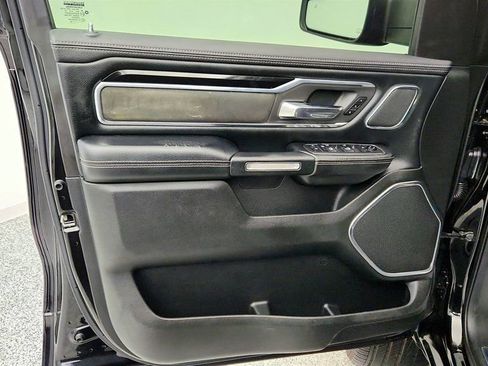 Used 2019 RAM 1500 Laramie image 10